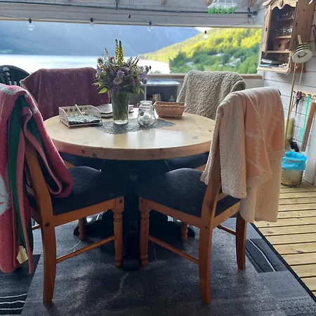 Campingplads Iris Vedal Nauste